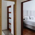 Tarlowska - Free Parking - Near Castle, Main Square & River - 3 Bedroom, Loggia, 2xtv 4k