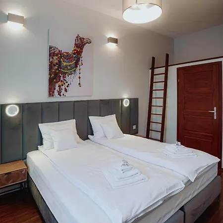 Tarlowska - Free Parking - Near Castle, Main Square & River - 3 Bedroom, Loggia, 2xtv 4k Krakow