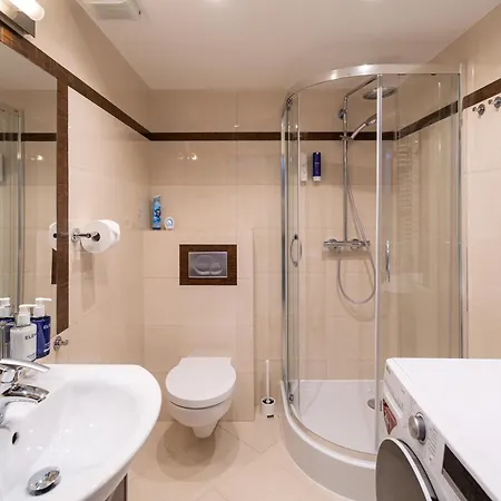 Tarlowska - Free Parking - Near Castle, Main Square & River - 3 Bedroom, Loggia, 2xtv 4k *