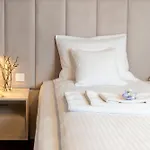 Tarlowska - Free Parking - Near Castle, Main Square & River - 3 Bedroom, Loggia, 2xtv 4k * Krakow